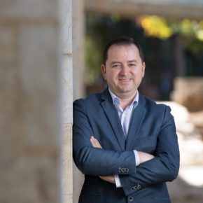 Paduraru tilda la carta de Marco sobre elección de reinas de “descarada injerencia política y ejemplo de la imposición del Pacte del Grau”