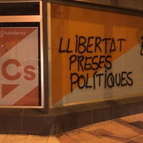 Ventura: “No cederemos ni un milímetro ante los que se saltan la ley y coaccionan a los que defendemos la democracia y el Estado de Derecho”