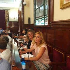 Fernández destaca “la importancia del compromiso adquirido por la Diputación para reducir el consumo de plástico de un solo uso”