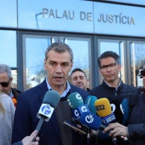 Cantó: "Hemos venido a condenar los ataques de los secesionistas al Juzgado de Vinaròs ante el silencio del tripartito" Cantó: "Hemos venido a condenar los ataques de los secesionistas al Juzgado de Vinaròs ante el silencio del tripartito"