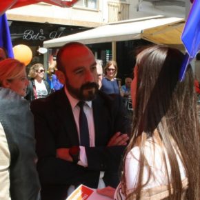Cañas pide el voto a Cs para "evitar acuerdos que perjudiquen a sectores competitivos valencianos como la naranja, la tecnología o la cerámica" Cañas pide el voto a Cs para "evitar acuerdos que perjudiquen a sectores competitivos valencianos como la naranja, la tecnología o la cerámica"