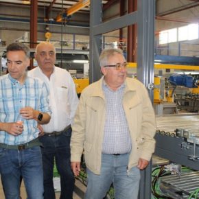 Marín-Buck se compromete a "invertir 1 millón de euros anuales en la Marjaleria para acondicionar sus infraestructuras hasta normalizar su situación" Marín-Buck se compromete a "invertir 1 millón de euros anuales en la Marjaleria para acondicionar sus infraestructuras hasta normalizar su situación"