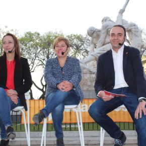 Cs se presenta con un equipo de profesionales que sale a competir frente a rivales ya agotados antes de jugar el partido Cs se presenta con un equipo de profesionales que sale a competir frente a rivales ya agotados antes de jugar el partido